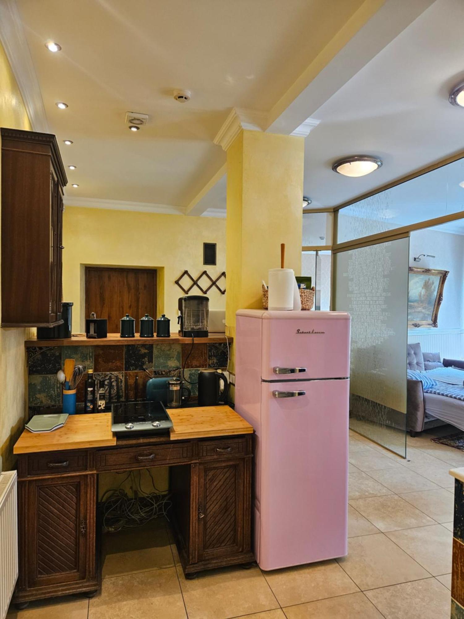 Barrister'S Apartments With Fireplace Szawle Zewnętrze zdjęcie